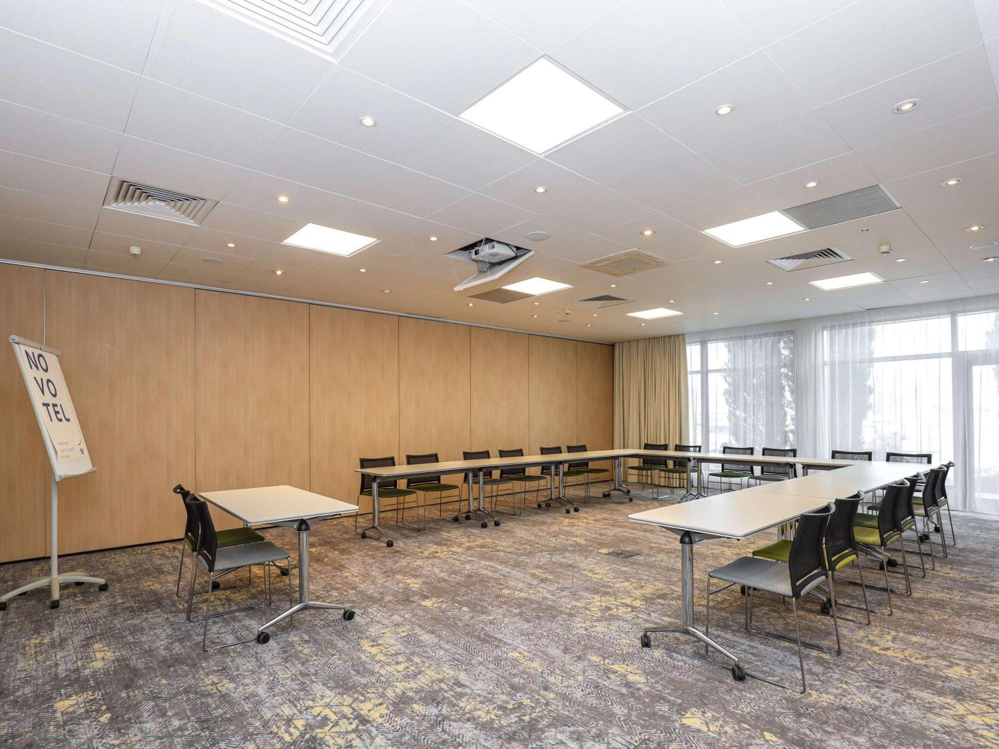 Novotel Poznan Malta Екстер'єр фото