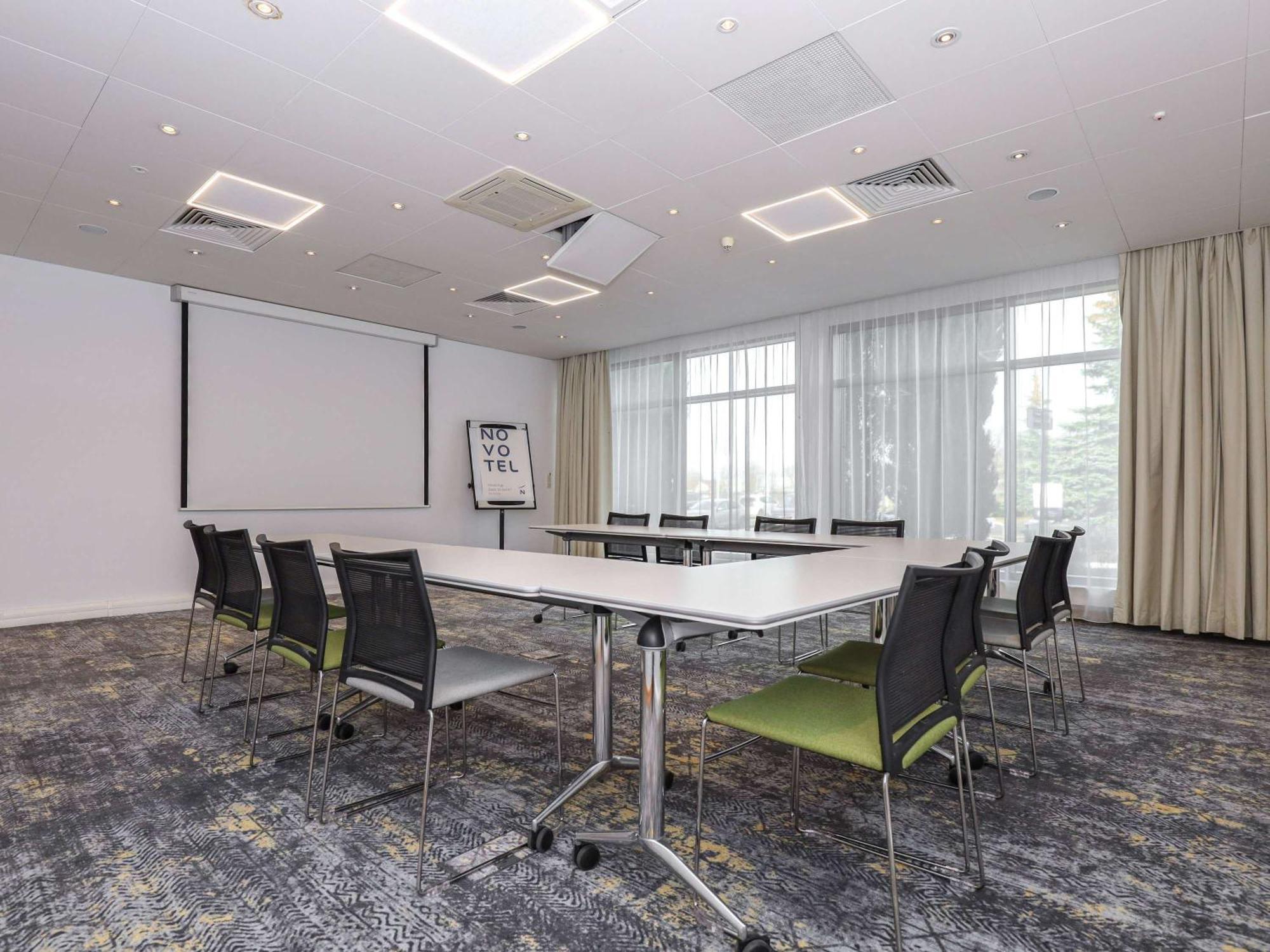 Novotel Poznan Malta Екстер'єр фото